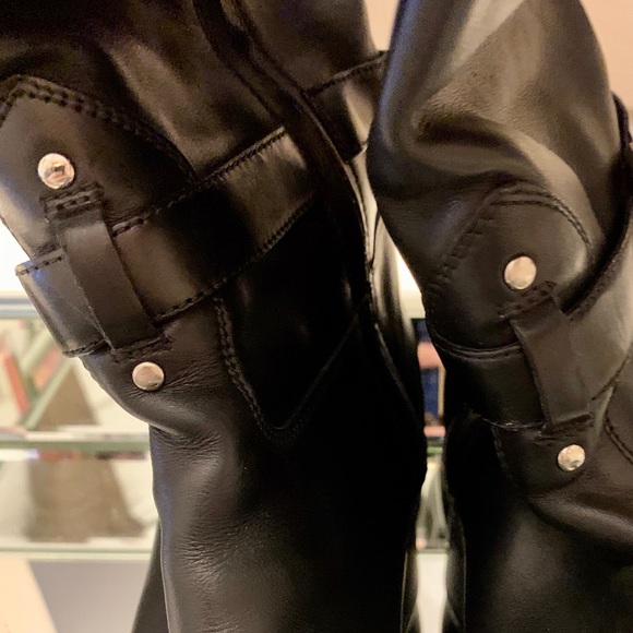 Essential Vintage Prada Riding Boots - Picture 5 of 9